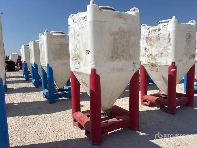 Snyder Flowmaster Plastic Hopper