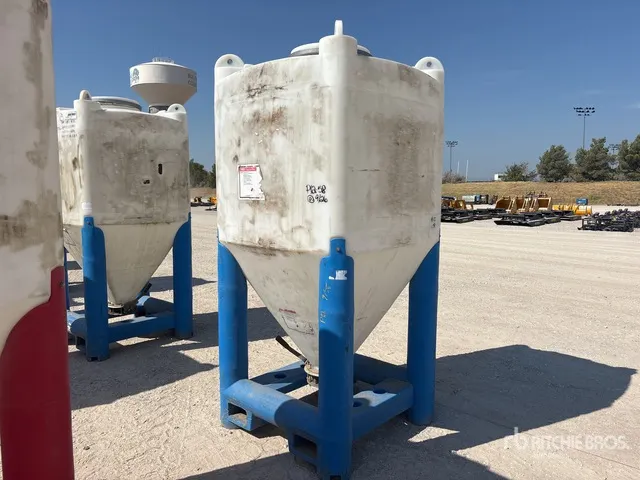 Snyder Flowmaster Plastic Hopper