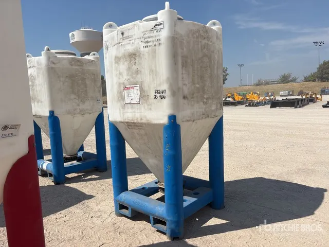 Snyder Flowmaster Plastic Hopper