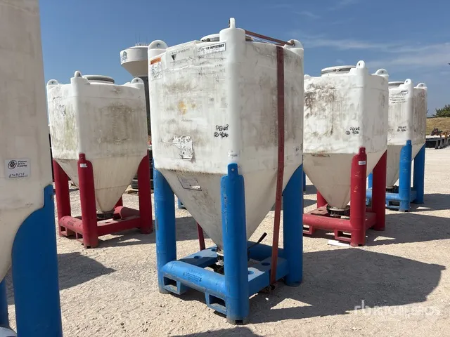 Snyder Flowmaster Plastic Hopper