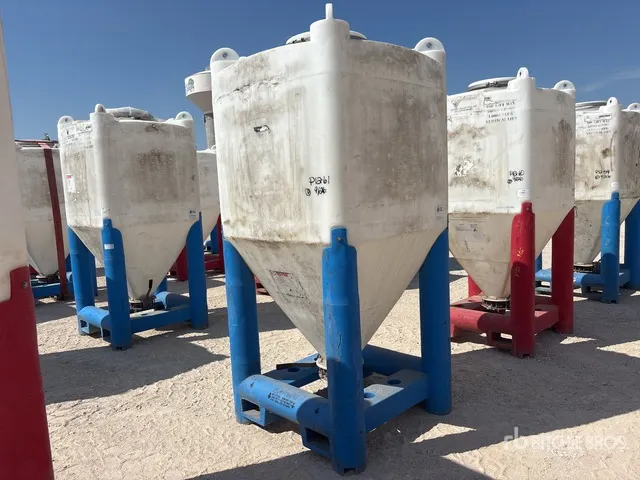 Snyder Flowmaster Plastic Hopper