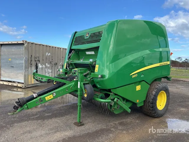 2017 John Deere 960 Round Baler