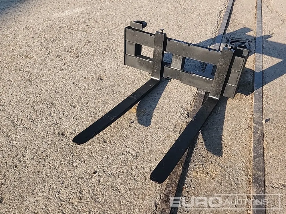 Unused Pallet Forks to suit Pin & Cone