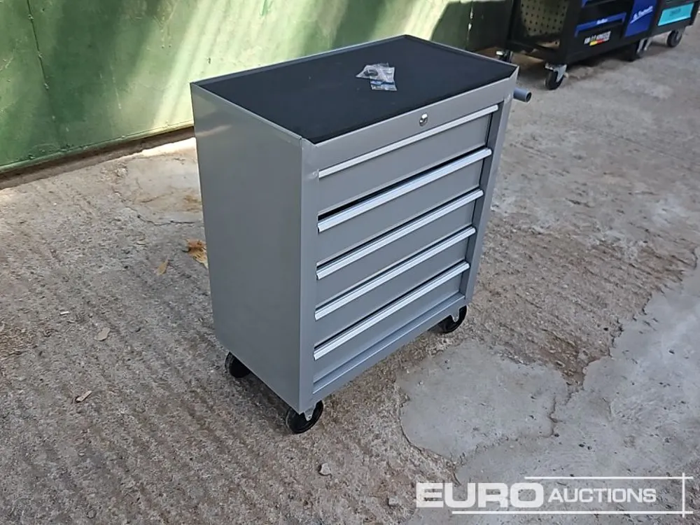 Unused 5 Drawer Tool Chest (with Tools)
