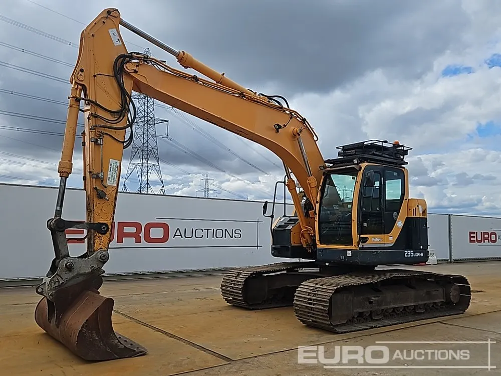 2013 Hyundai 235 LCR-9