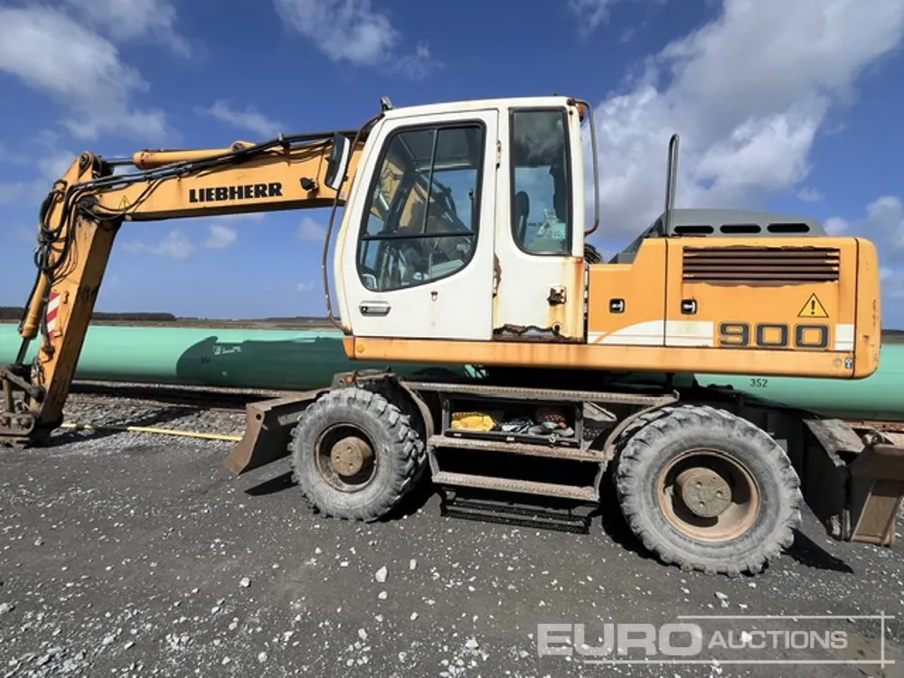 2010 Liebherr A900C
