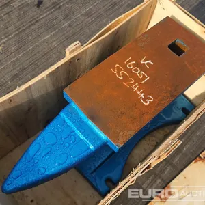 Cast Iron Anvil 