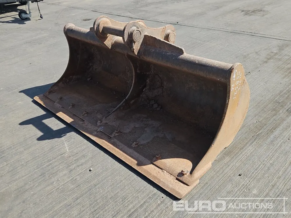 Strickland 74" Ditching Bucket 65mm Pin to suit 13 Ton Excavator