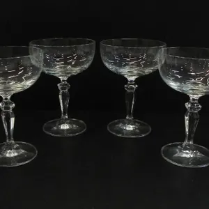 CRYSTAL CHAMPAGNE COUPES