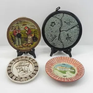 ASSORTED DECORATIVE PLATES