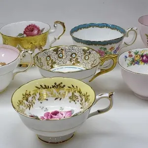 ASSORTED LOT OF TEA CUPS