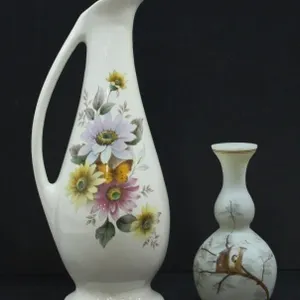 CERAMIC FLORAL PITCHER & HANDPAINTED BUD VASE