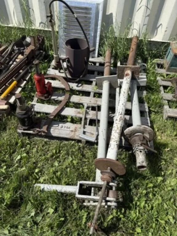 Pallet of Tire Changer, Metal Bender, Wheel Stand&