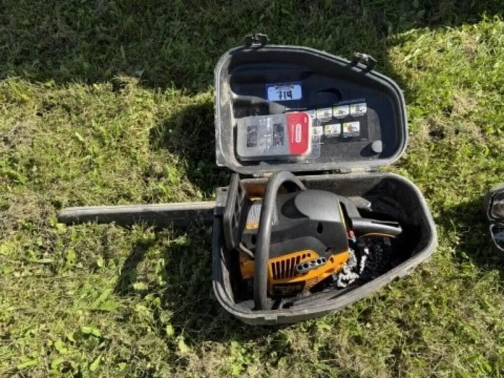 Poulan Pro 42cc Gas Chainsaw in Case and