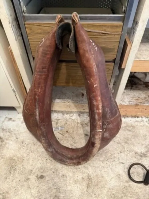 27" Brown Horse Collar