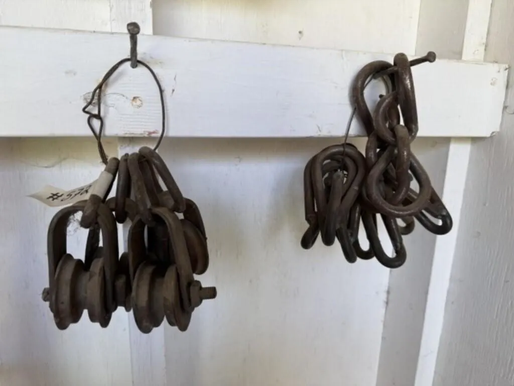 Single Tree Hooks (12) and
