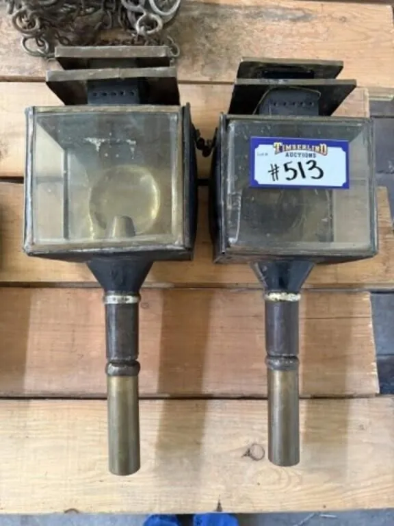 2 - Medium Size Carriage Lamps