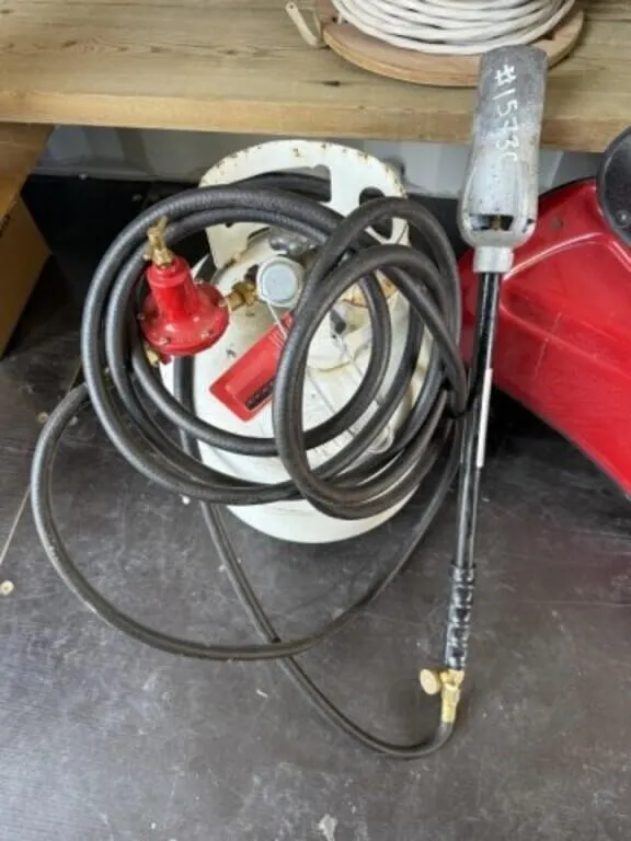 Propane Bottle c/w Tiger Torch