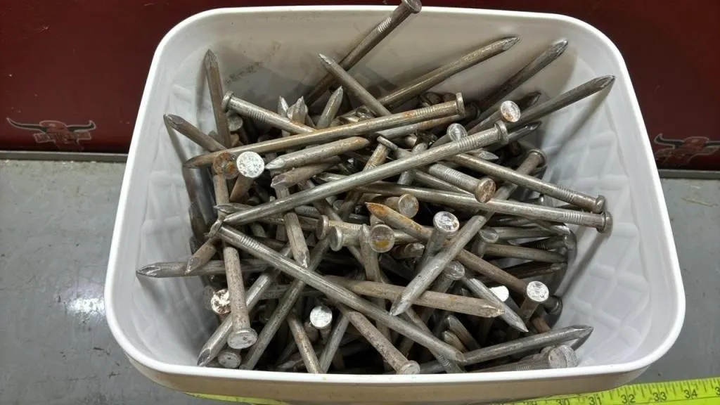 Pail of 6� Common Nails.