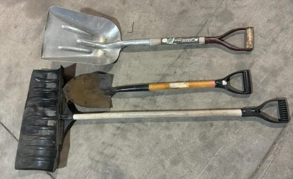Grain Shovel, Short Handled Spade, Snow Shovel