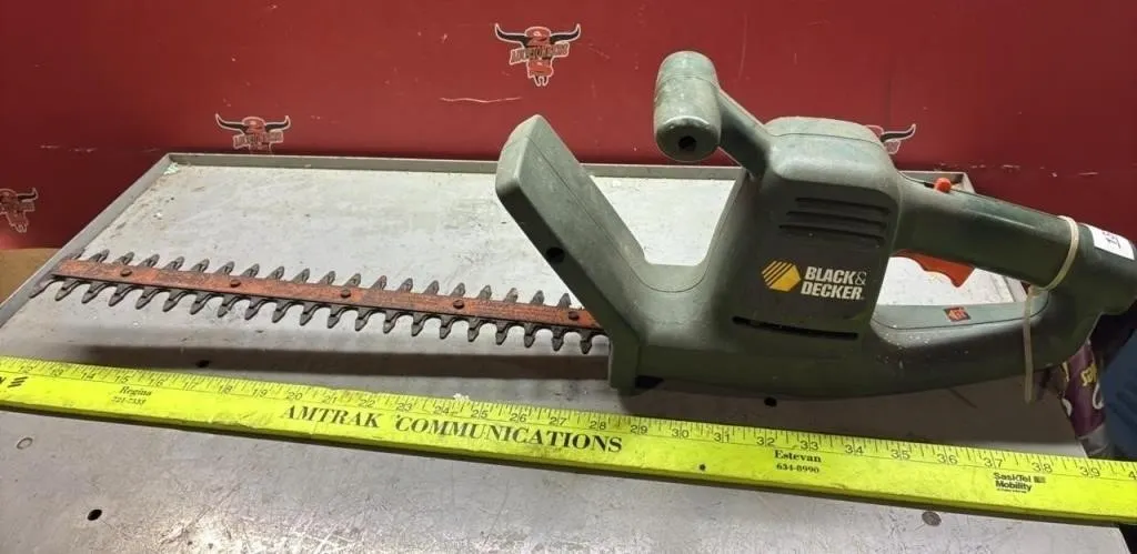 Black & Decker Electric Trimmer.