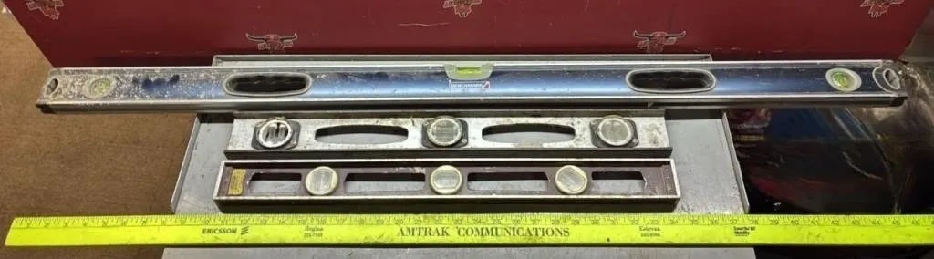 3 Metal Levels. 24� & 48�