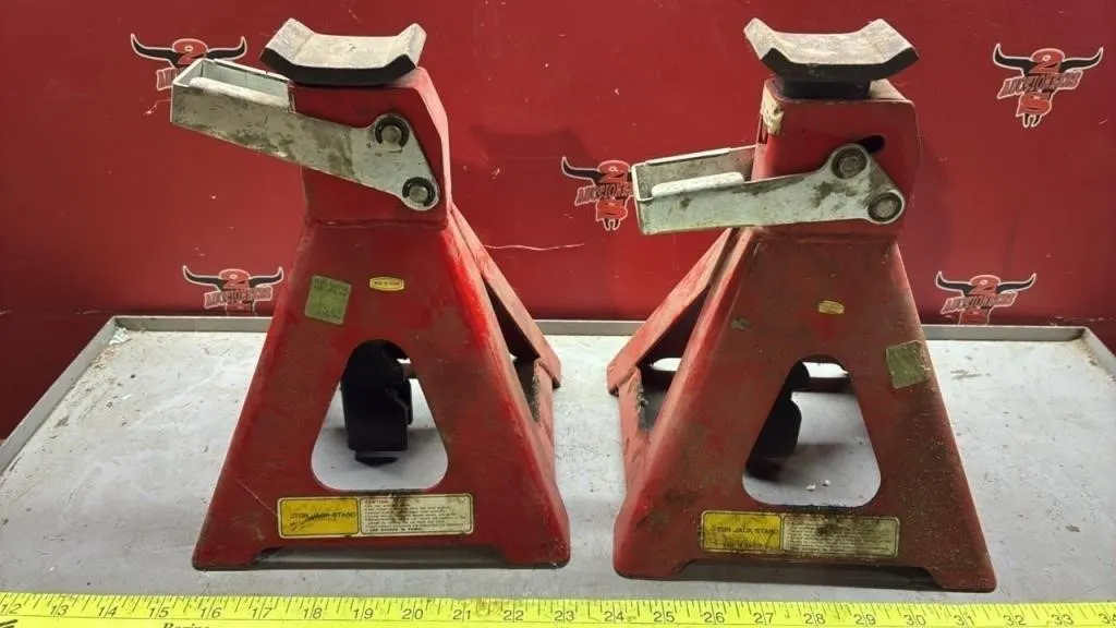 Pair of 3 Ton Jack Stands.