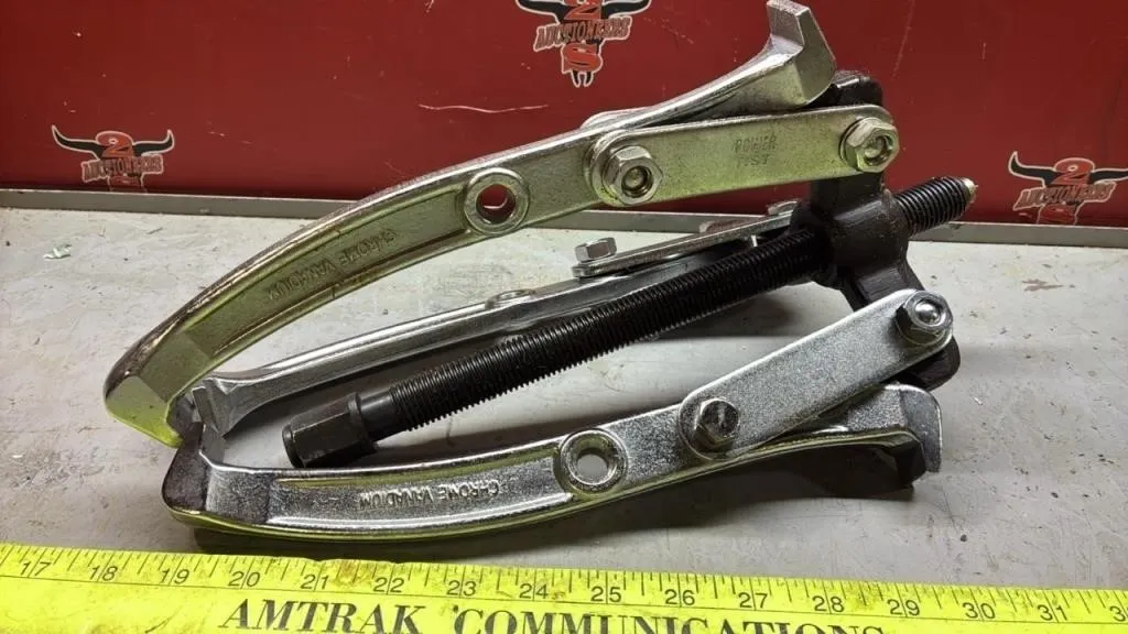 Power Fist Gear Puller.