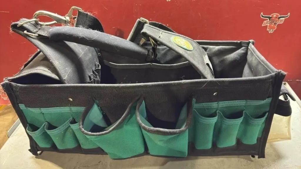 Contractor Force Tool Bag.