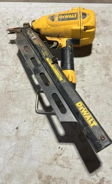 DeWalt 31�34 Nail Gun. Unknown working condition