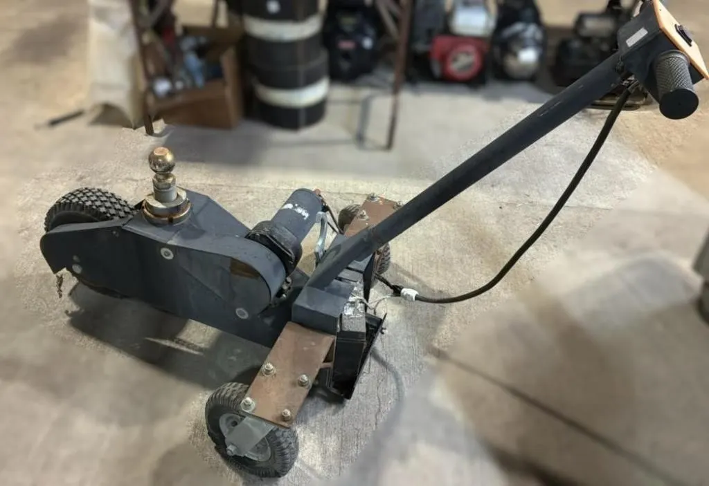 Power Trailer Mover. Needs Repair.