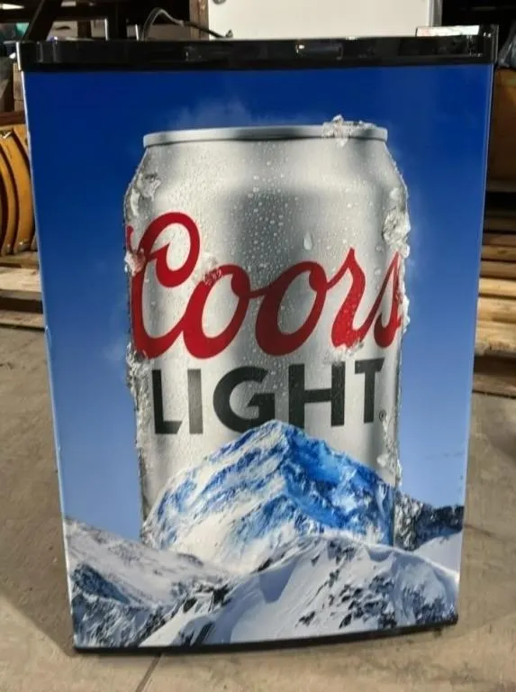 Coors Light Mini Fridge. 20�W x 21�D x 31�H.