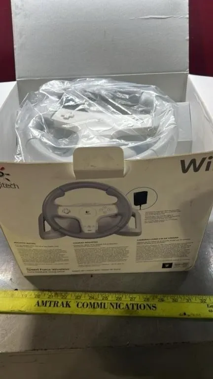 Logitech. WII Steering Wheel.