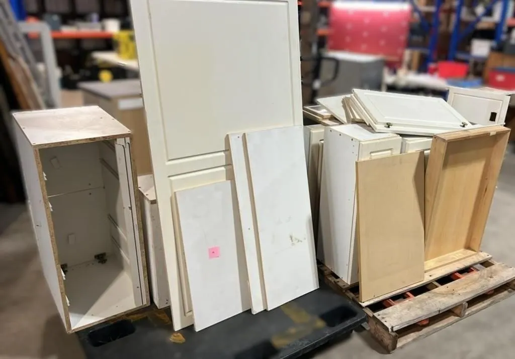 Various Kitchen Cabinets.