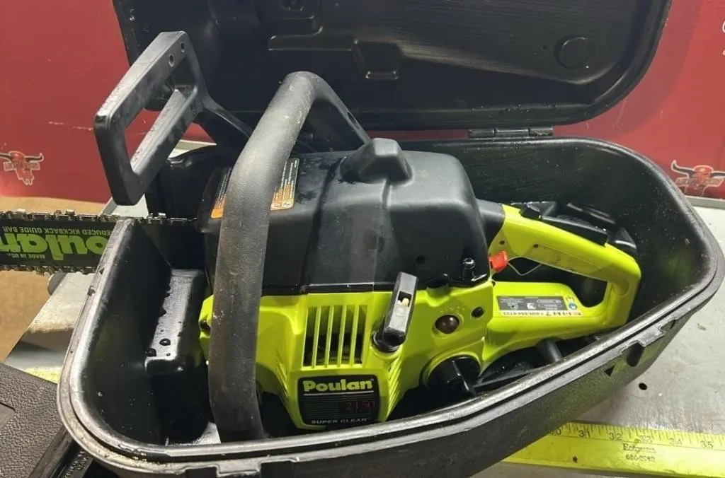 POULAN 16" Gas Powered Chainsaw in Case. Good