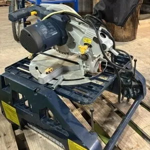 Mastercraft 10� Compound Mitre Saw w/Stand.