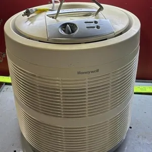 Honeywell HEPA Air Filter. Untested.