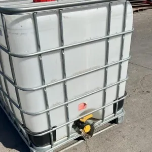 1000L Plastic Tote w/Valve. #C.