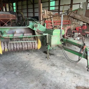 John Deere 24T small square Baler