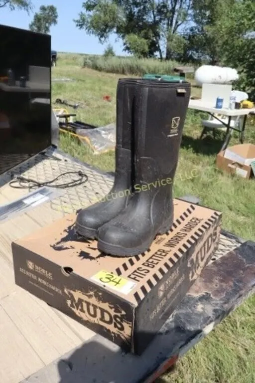 Noble Outfitter insulated mud boot 11R