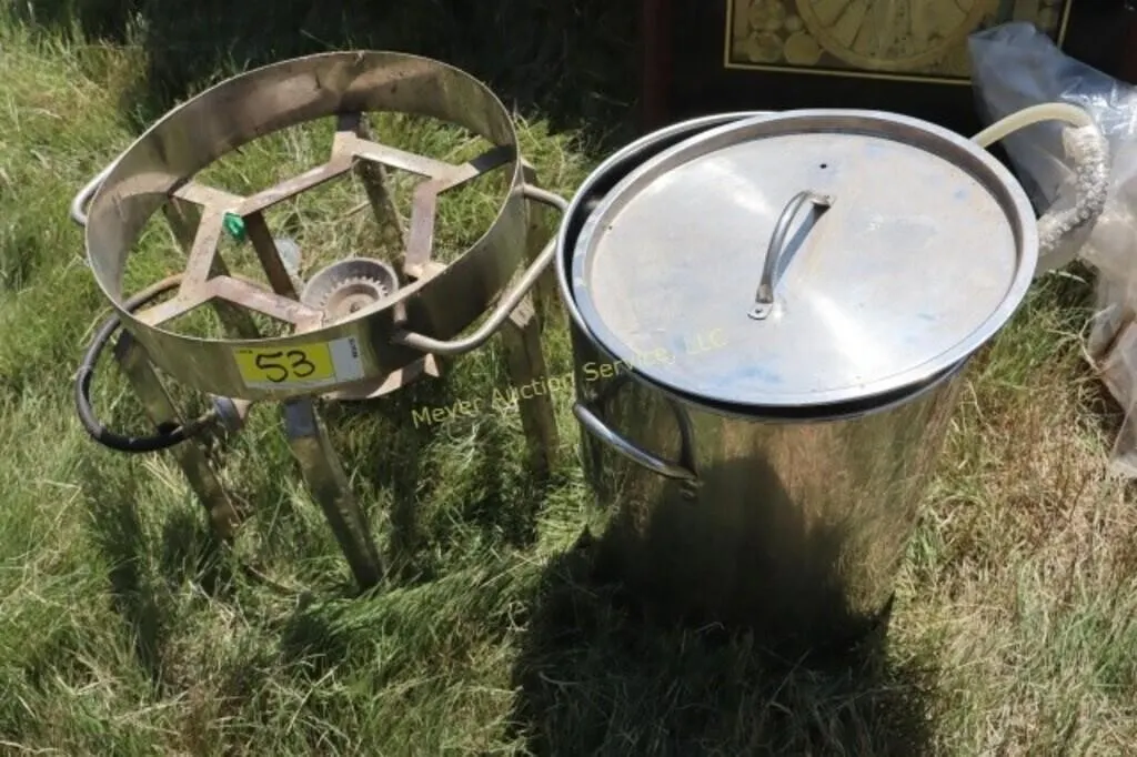 Turkey fryer & pot