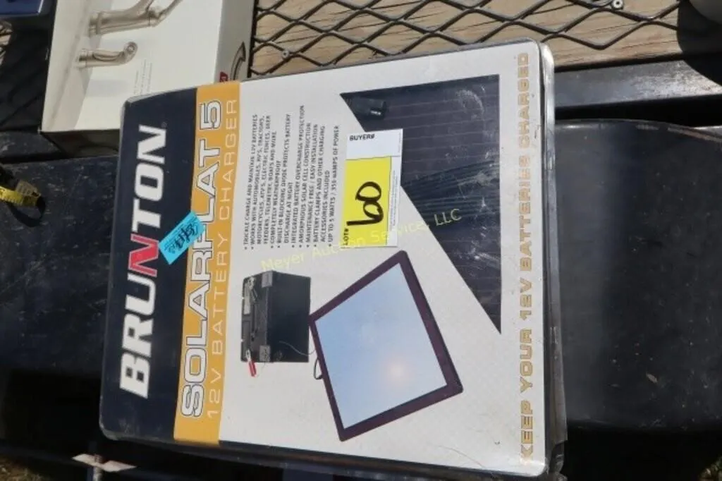 12V solar battery charger