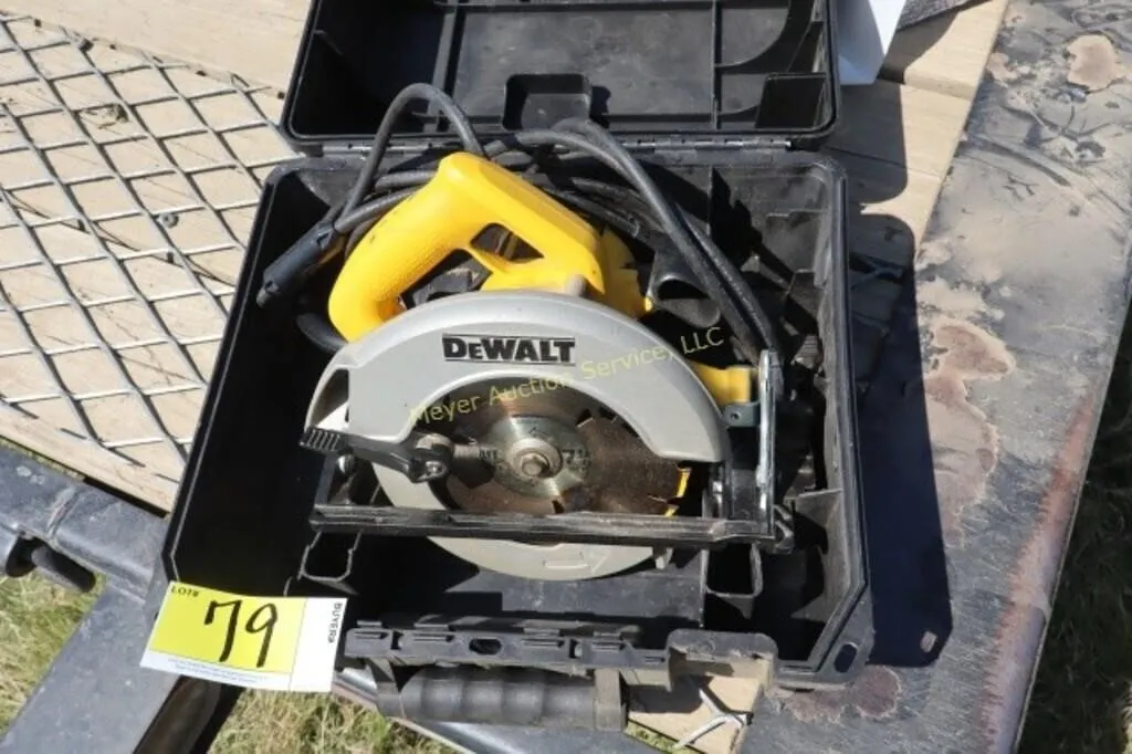 DeWalt 7 1/4" Circular Saw DW369