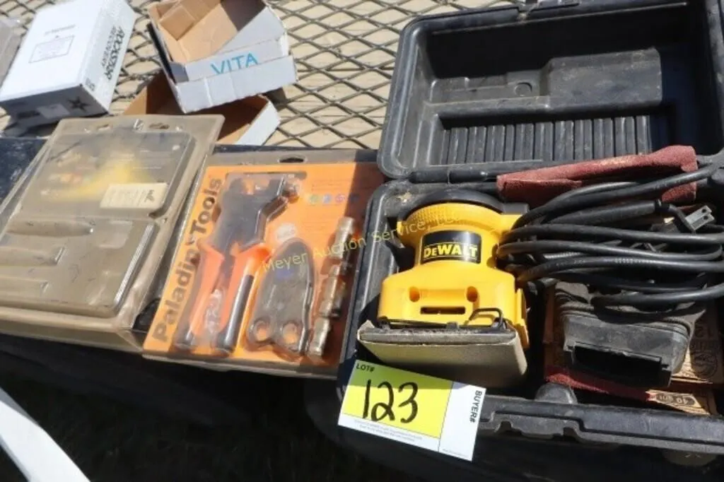 DeWalt sander, solder iron & AV kit