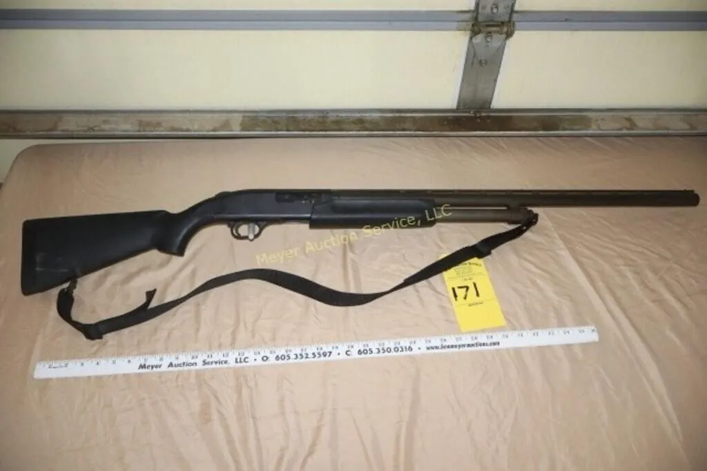 MossBerg Model 835 ULTI-Mag 12 Gaug Pump