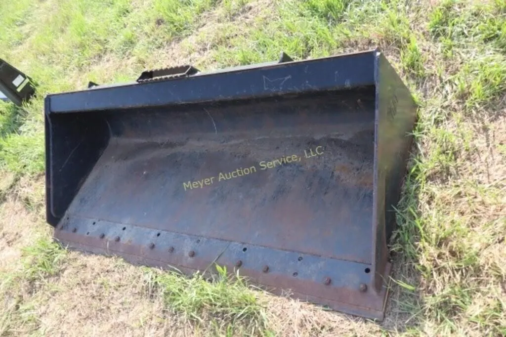 CAT 72" Bucket
