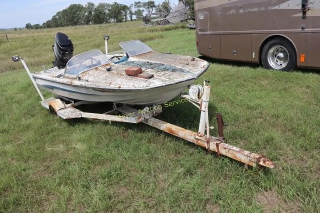 1966 Glastron Boat, trailer, Mercury 900 motor