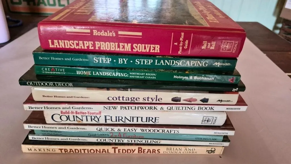 Gardening & Home Decor Books