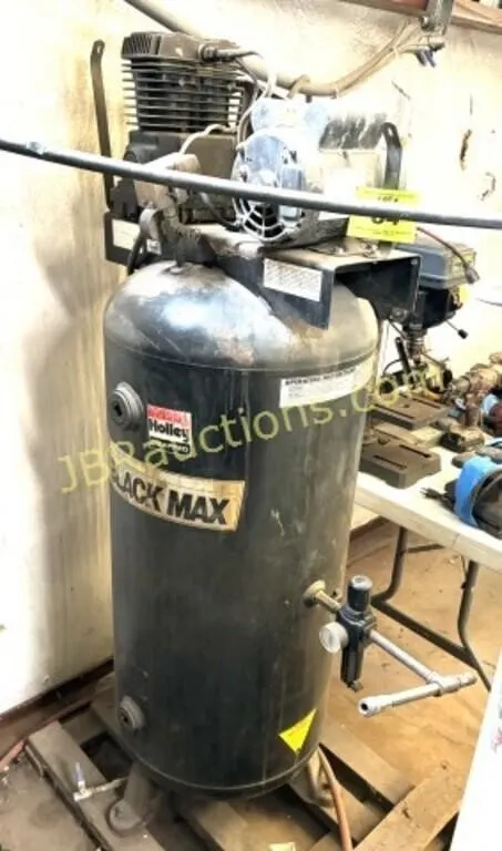 BLACK MAX SINGLE STAGE AIR COMPRESSER