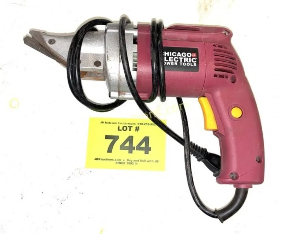 SWIVEL HEAD SHEAR